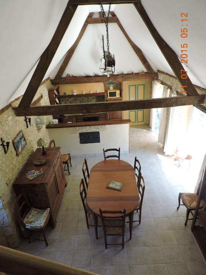 Gite De La Pouvellerie Fossemagne Kültér fotó
